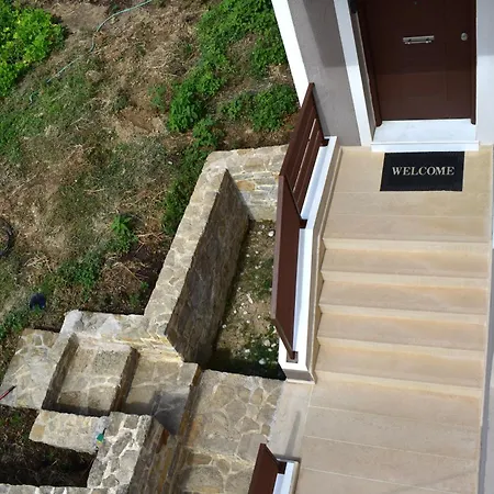 Smaragda's Maisonette בית נופש Xirón Khoríon