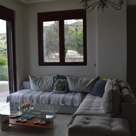 Smaragda's Maisonette בית נופש Xirón Khoríon